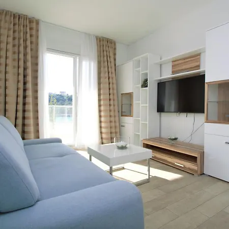 Perla Resort-1 By Interhome Апартаменты